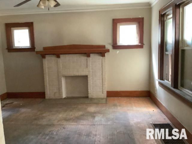 818 NE MADISON Avenue, Peoria, IL 61603