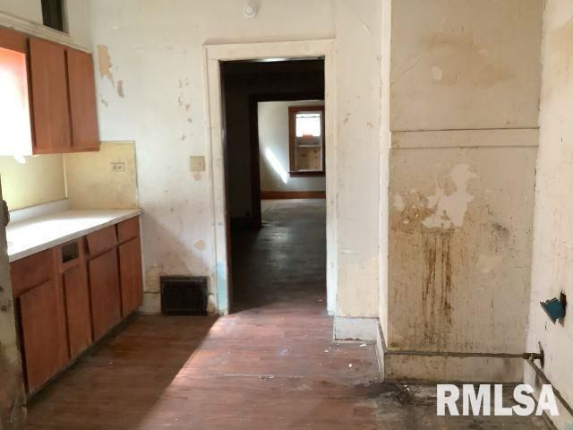 818 NE MADISON Avenue, Peoria, IL 61603