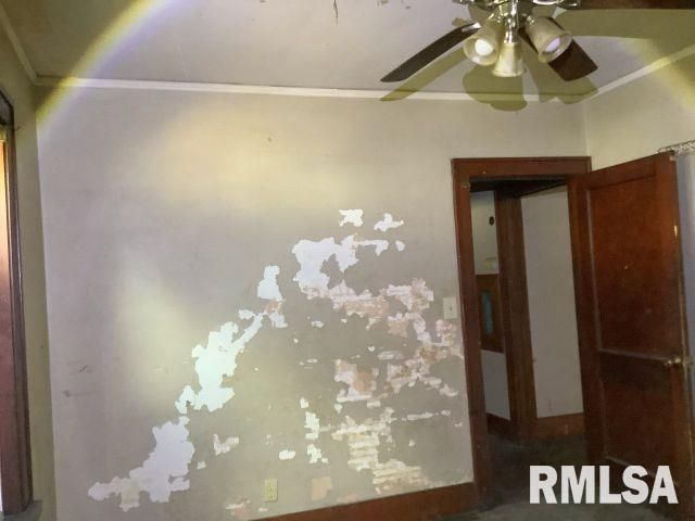 818 NE MADISON Avenue, Peoria, IL 61603