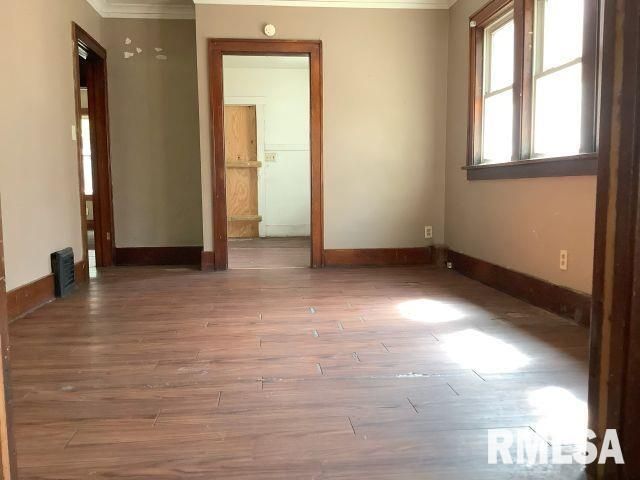 818 NE MADISON Avenue, Peoria, IL 61603