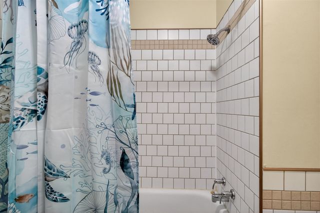 11640 Cedar Court, Jerome, MI 49249