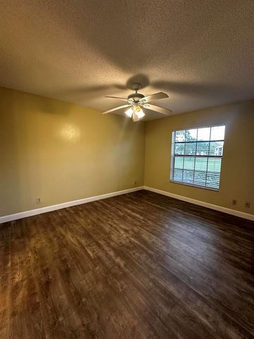 321 Olivewood Place 121, Boca Raton, FL 33431