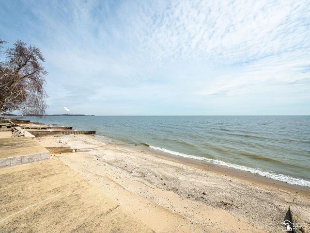 12710 N Lakeshore Drive, La Salle Twp, MI 48145