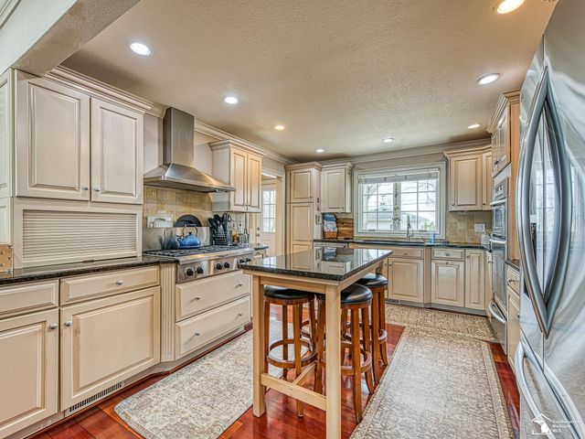 12710 N Lakeshore Drive, La Salle Twp, MI 48145