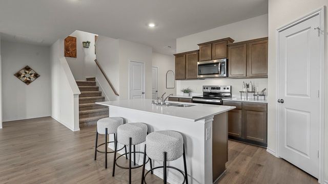 207 Van Horn Drive, Terrell, TX 75160