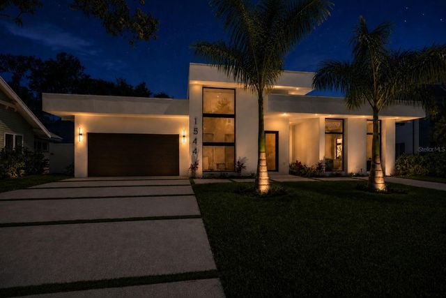 1544 3RD AVENUE W, Bradenton, FL 34205