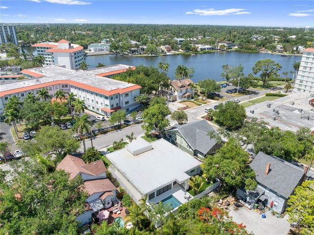 1544 3RD AVENUE W, Bradenton, FL 34205