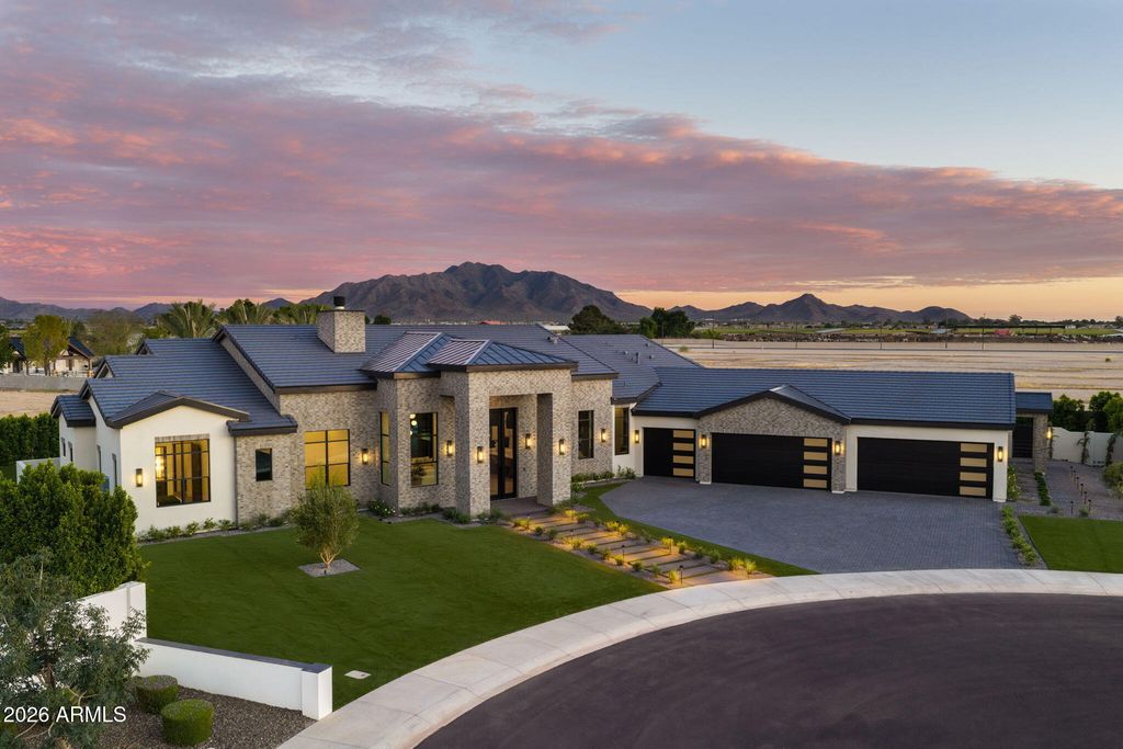 6259 S KEY BISCAYNE Court, Gilbert, AZ 85298 — exterior