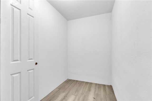 832 Madison 8965 Street, Huntsville, AR 72740