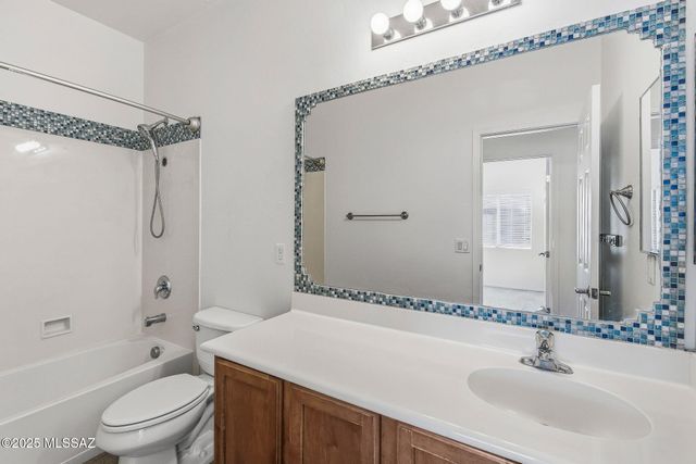 539 W Calle Sombra Linda, Sahuarita, AZ 85629
