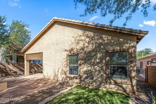 539 W Calle Sombra Linda, Sahuarita, AZ 85629