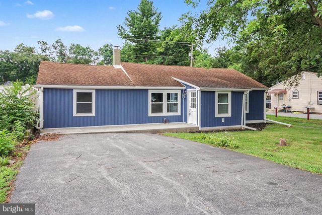 1500 NEWVILLE ROAD, Carlisle, PA 17015