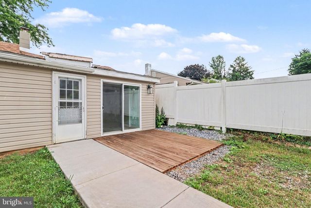 1500 NEWVILLE ROAD, Carlisle, PA 17015
