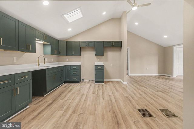 1500 NEWVILLE ROAD, Carlisle, PA 17015