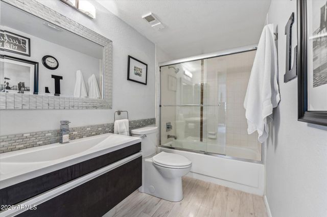 7950 E CAMELBACK Road 704, Scottsdale, AZ 85251