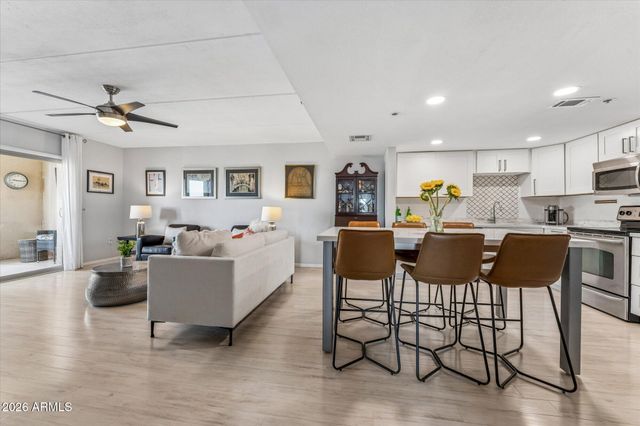 7950 E CAMELBACK Road 704, Scottsdale, AZ 85251