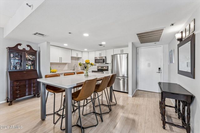 7950 E CAMELBACK Road 704, Scottsdale, AZ 85251