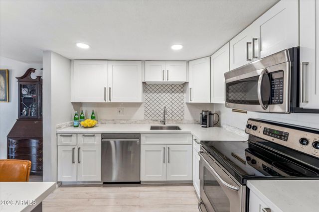 7950 E CAMELBACK Road 704, Scottsdale, AZ 85251