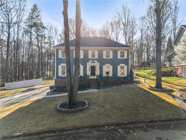 1498 Summer Hollow Trail, Lawrenceville, GA 30043