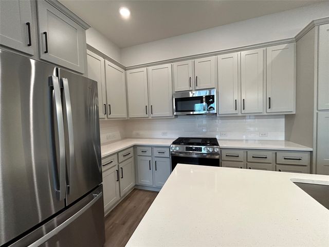 559 Mission Trail, Arlington, TX 76010