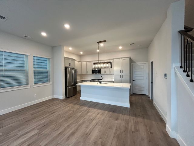559 Mission Trail, Arlington, TX 76010