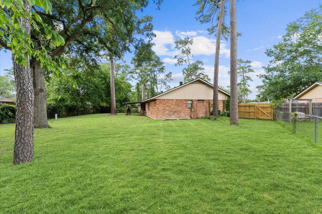 9207 Loren Lane, Houston, TX 77040