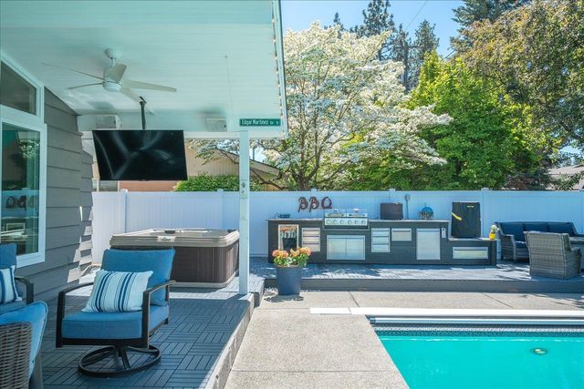 4206 S Pittsburg St, Spokane, WA 99203