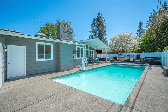 4206 S Pittsburg St, Spokane, WA 99203