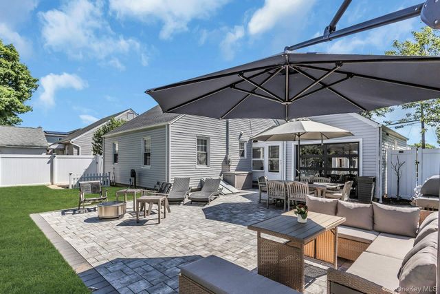 2544 Yorktown Street, Oceanside, NY 11572