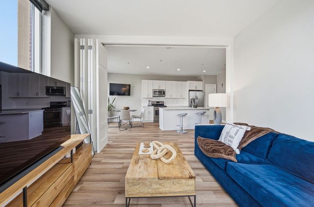 1145 N High Street, 202, Columbus, OH 43201