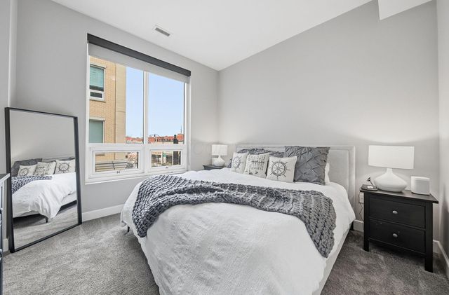 1145 N High Street, 202, Columbus, OH 43201