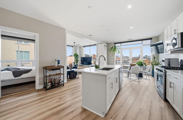 1145 N High Street, 202, Columbus, OH 43201