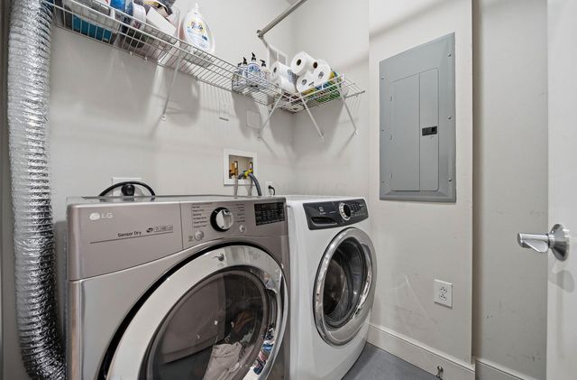 1145 N High Street, 202, Columbus, OH 43201