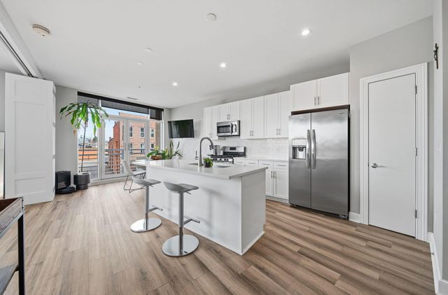 1145 N High Street, 202, Columbus, OH 43201