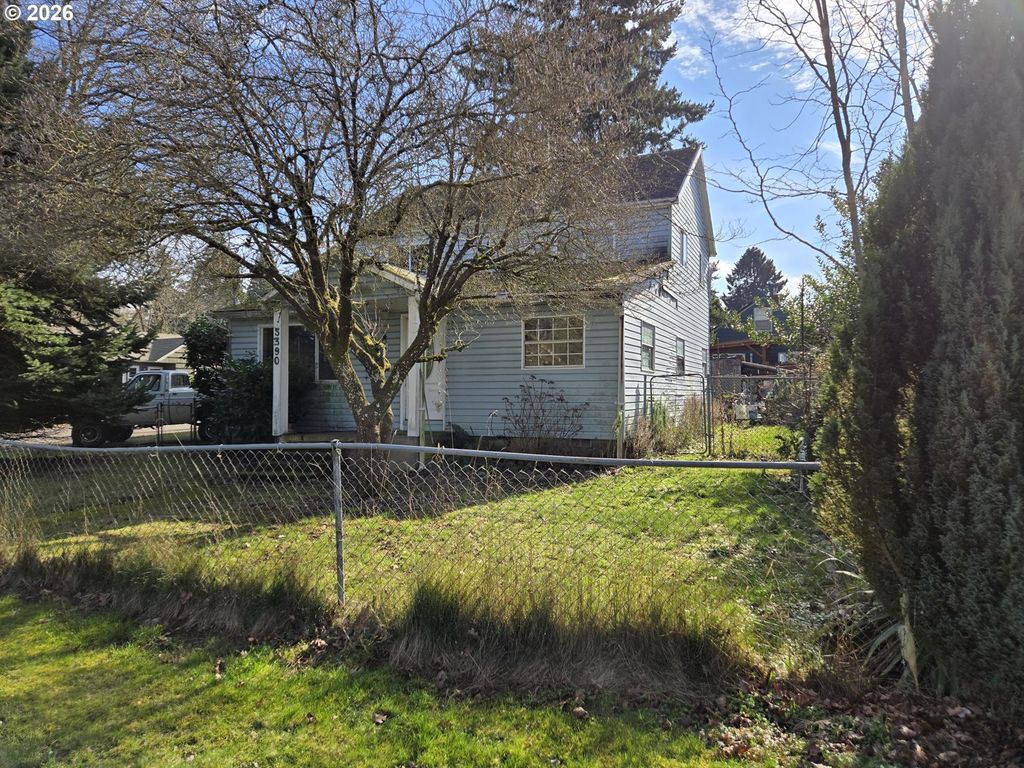 5390 Ne SKIDMORE St, Portland, OR 97218