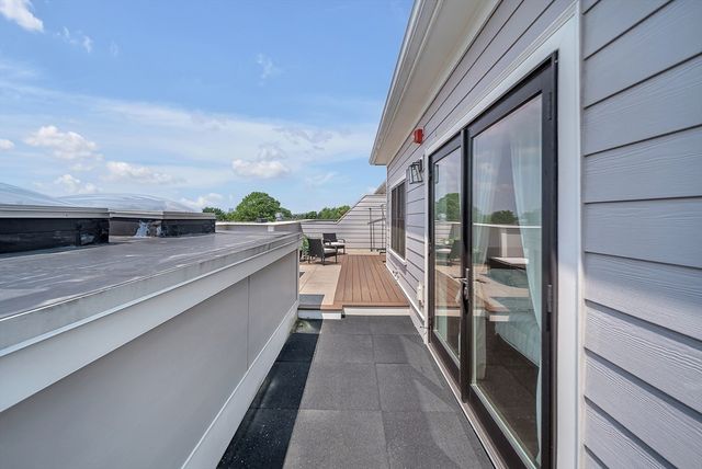 10 Sydney St 7, Boston, MA 02125