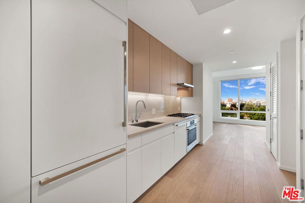877 Francisco Street 1020, Los Angeles, CA 90017 — photo 3