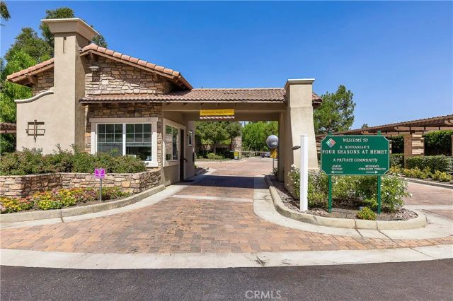 245 Glenview Lane, Hemet, CA 92545