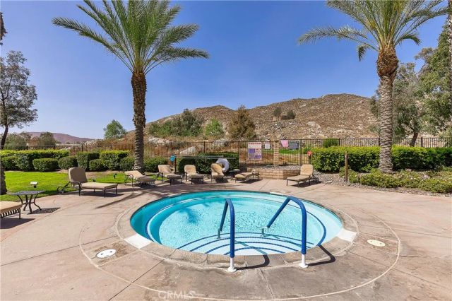 245 Glenview Lane, Hemet, CA 92545
