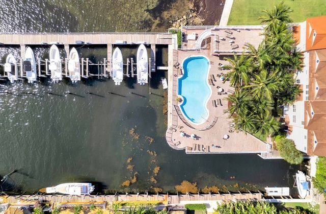 133 Harbors Way, Boynton Beach, FL 33435