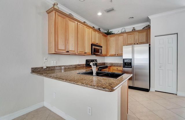 133 Harbors Way, Boynton Beach, FL 33435