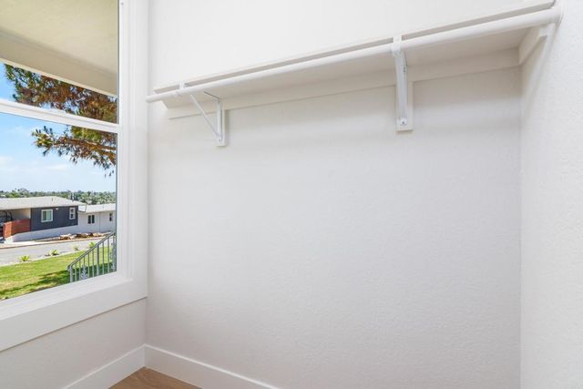 7284 W Point Ave, La Mesa, CA 91942