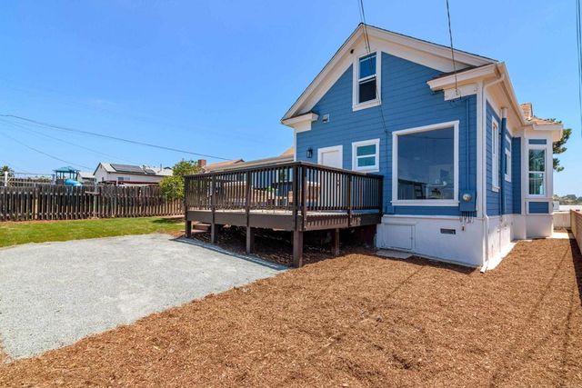 7284 W Point Ave, La Mesa, CA 91942