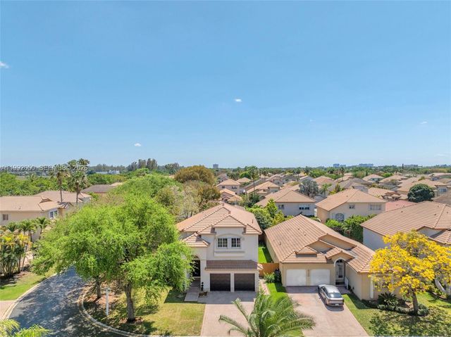 9732 NW 32nd St, Doral, FL 33172