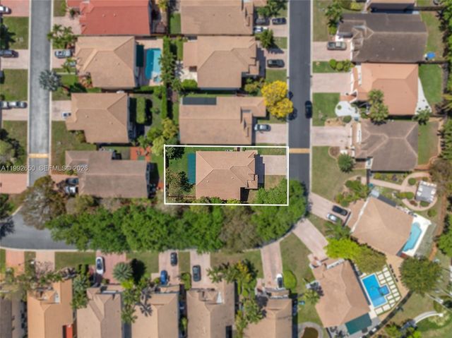 9732 NW 32nd St, Doral, FL 33172