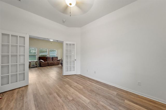 118 Pin Oak Lane, Hempstead, TX 77445