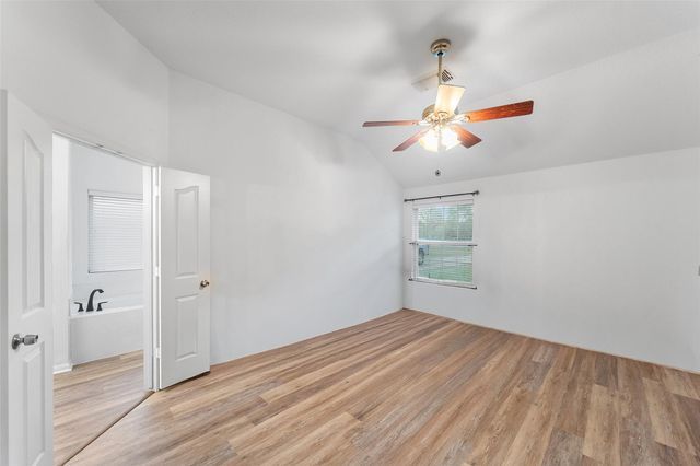 118 Pin Oak Lane, Hempstead, TX 77445