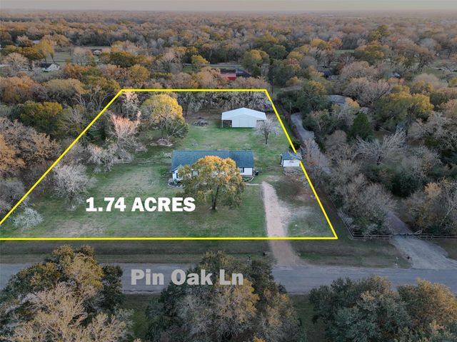 118 Pin Oak Lane, Hempstead, TX 77445