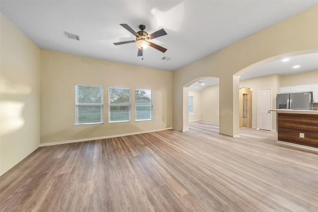 118 Pin Oak Lane, Hempstead, TX 77445