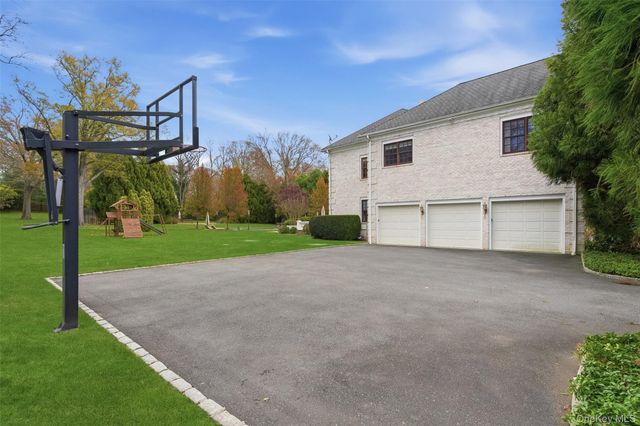 35 Chicken Valley Road, Old Brookville, NY 11545